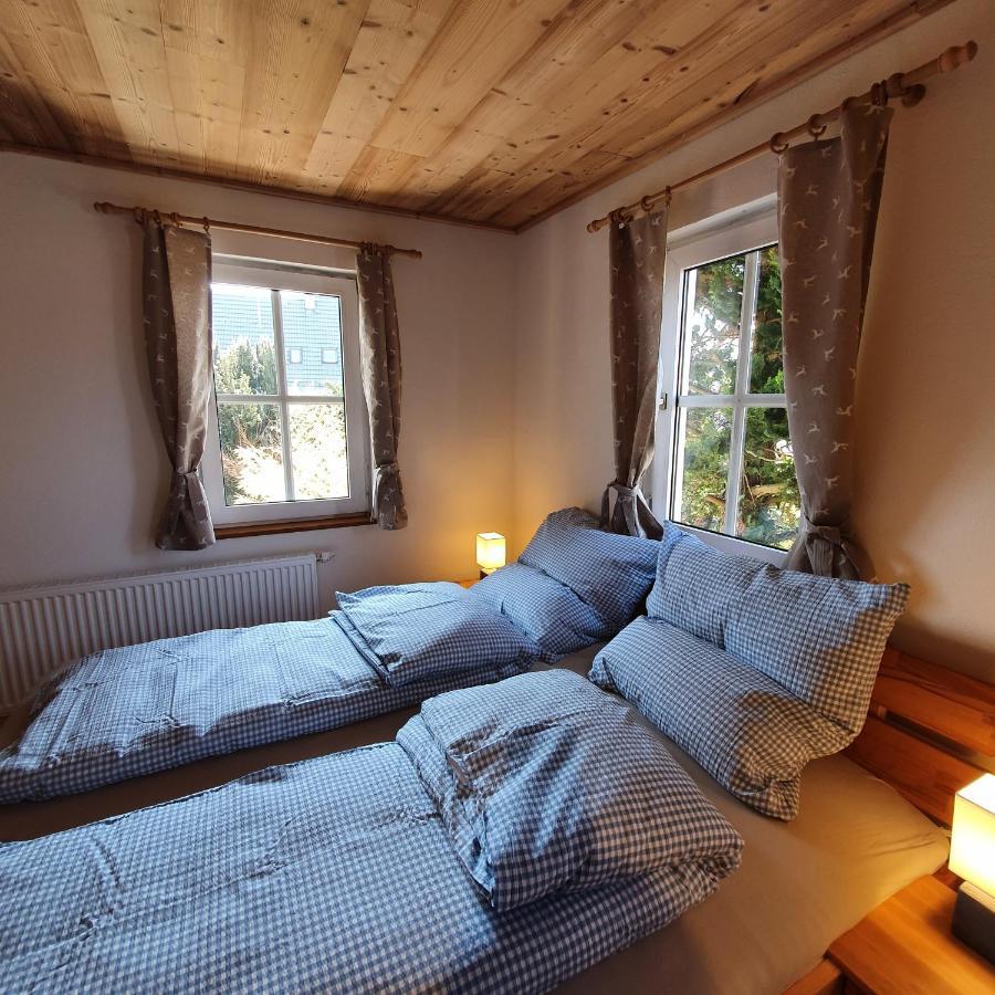 Alte Backstube - Ferienwohnung Huettenstube Und Ferienzimmer Auszeit Erkenbrechtsweiler 외부 사진