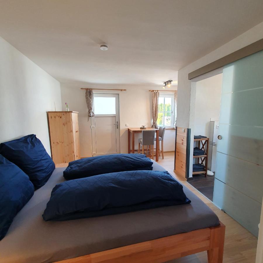 Alte Backstube - Ferienwohnung Huettenstube Und Ferienzimmer Auszeit Erkenbrechtsweiler 외부 사진