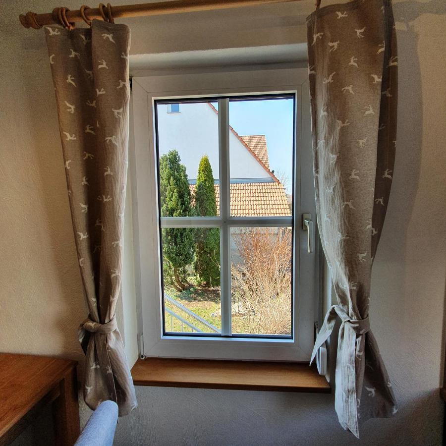 Alte Backstube - Ferienwohnung Huettenstube Und Ferienzimmer Auszeit Erkenbrechtsweiler 외부 사진